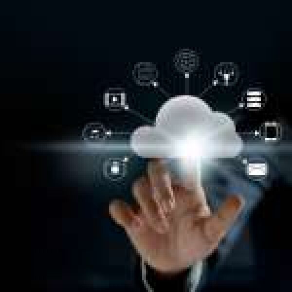 Így felhősítenek a magyar cégek