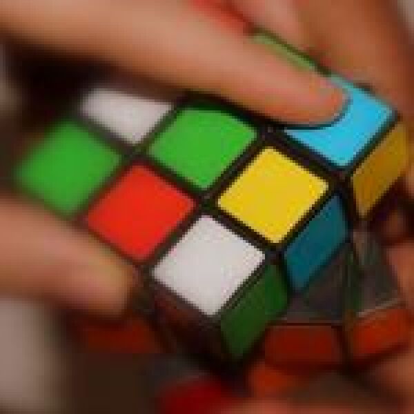 Íme, a Rubik-kocka okos változata