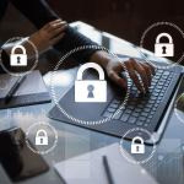 Kritikus biztonsági résekre figyelmeztetnek a szakértők