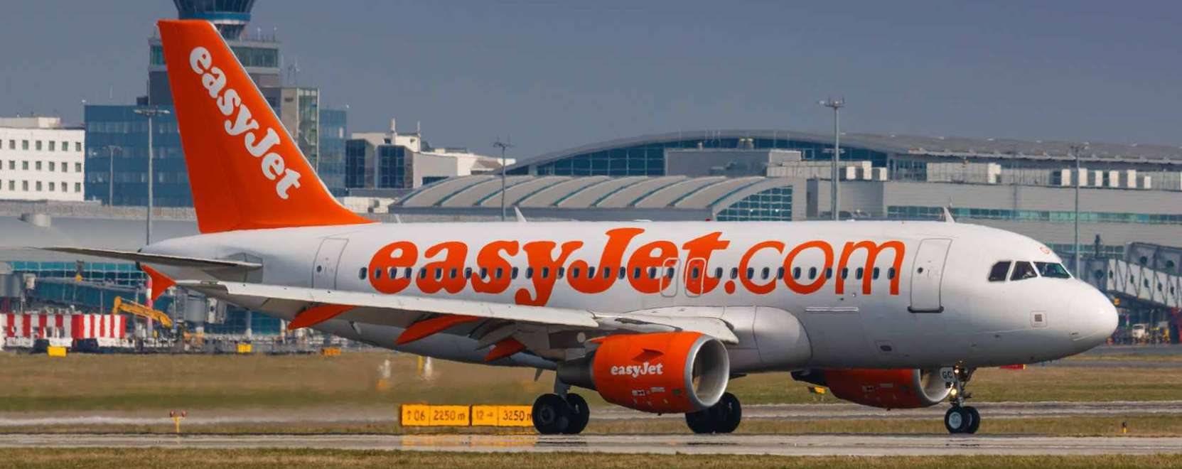 Dr&oacute;nokat fog munk&aacute;ra az easyJet