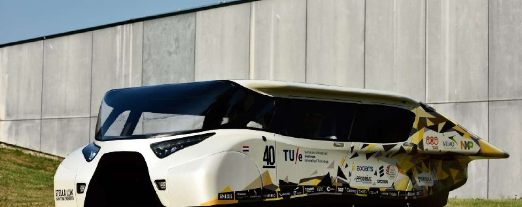 A j&ouml;vő aut&oacute;ja lehet &ndash; Intelligens &eacute;s m&eacute;g energi&aacute;t is termel 