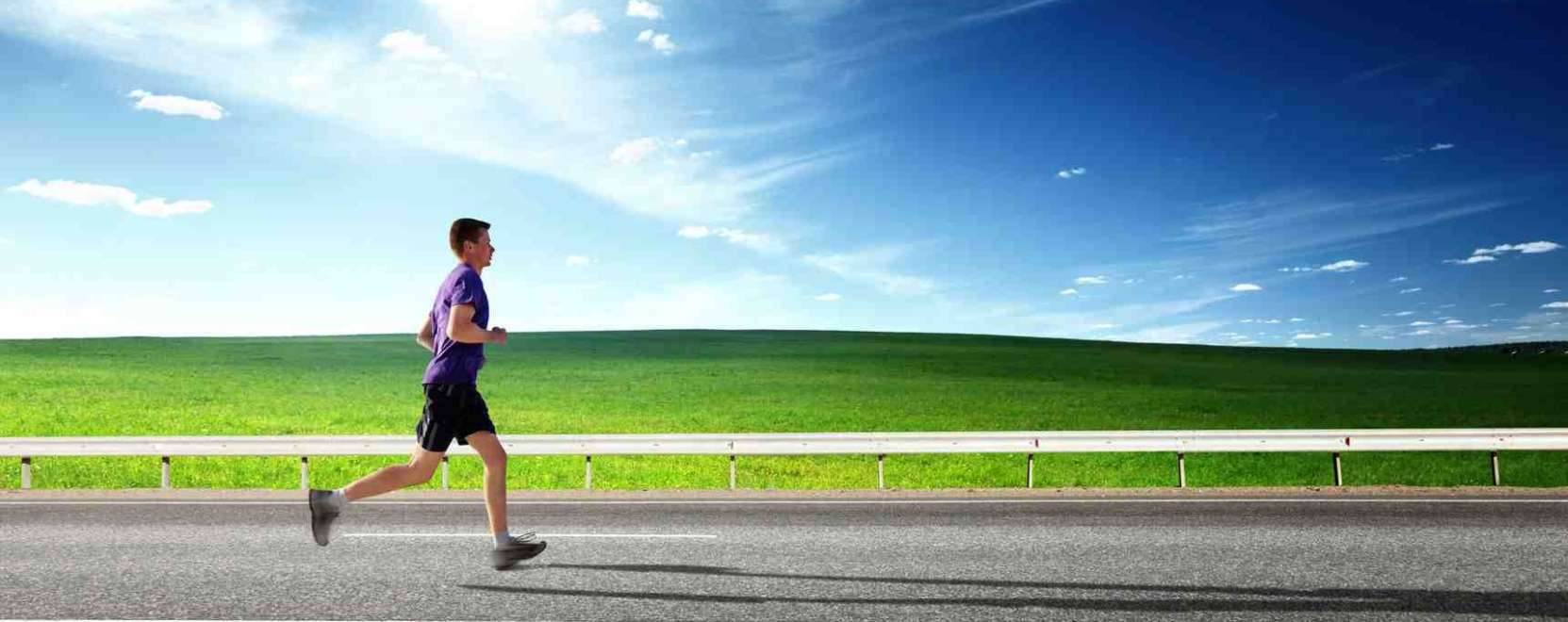 &Uacute;j viselhető kieg&eacute;sz&iacute;tő tartja cs&uacute;csform&aacute;ban a fut&oacute;kat