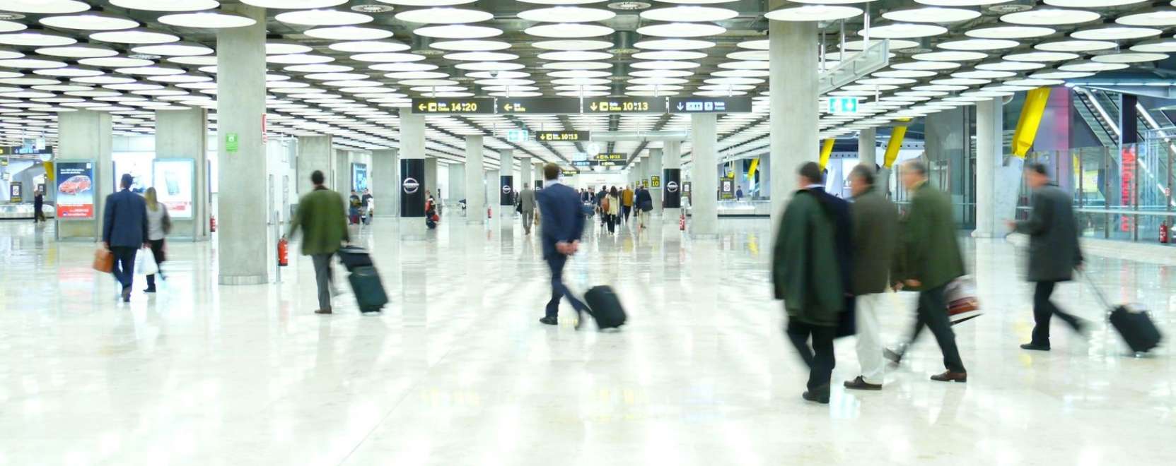 K&eacute;nyelem a levegőben &ndash; &eacute;s a reptereken