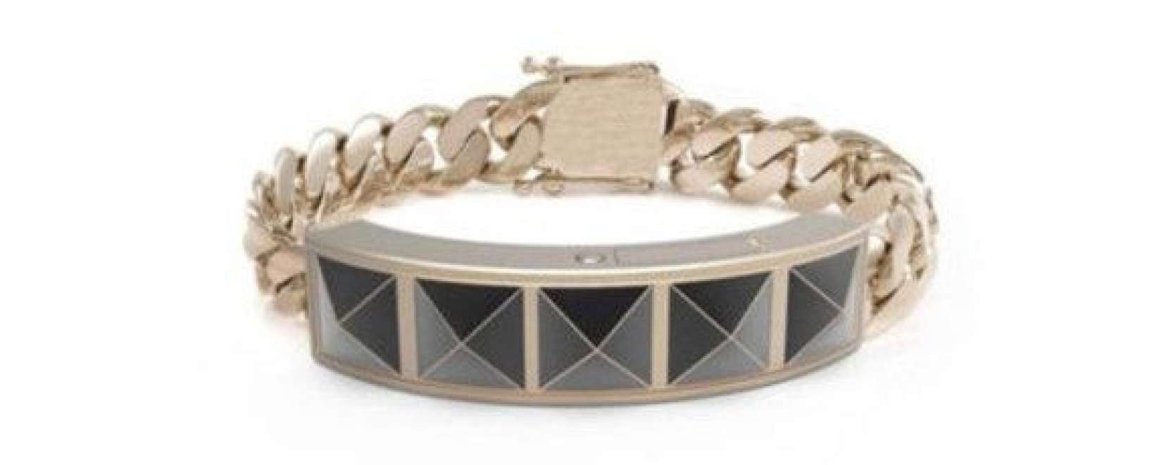 A viselhető technol&oacute;gia m&aacute;r a kifut&oacute;kra is bet&ouml;rt