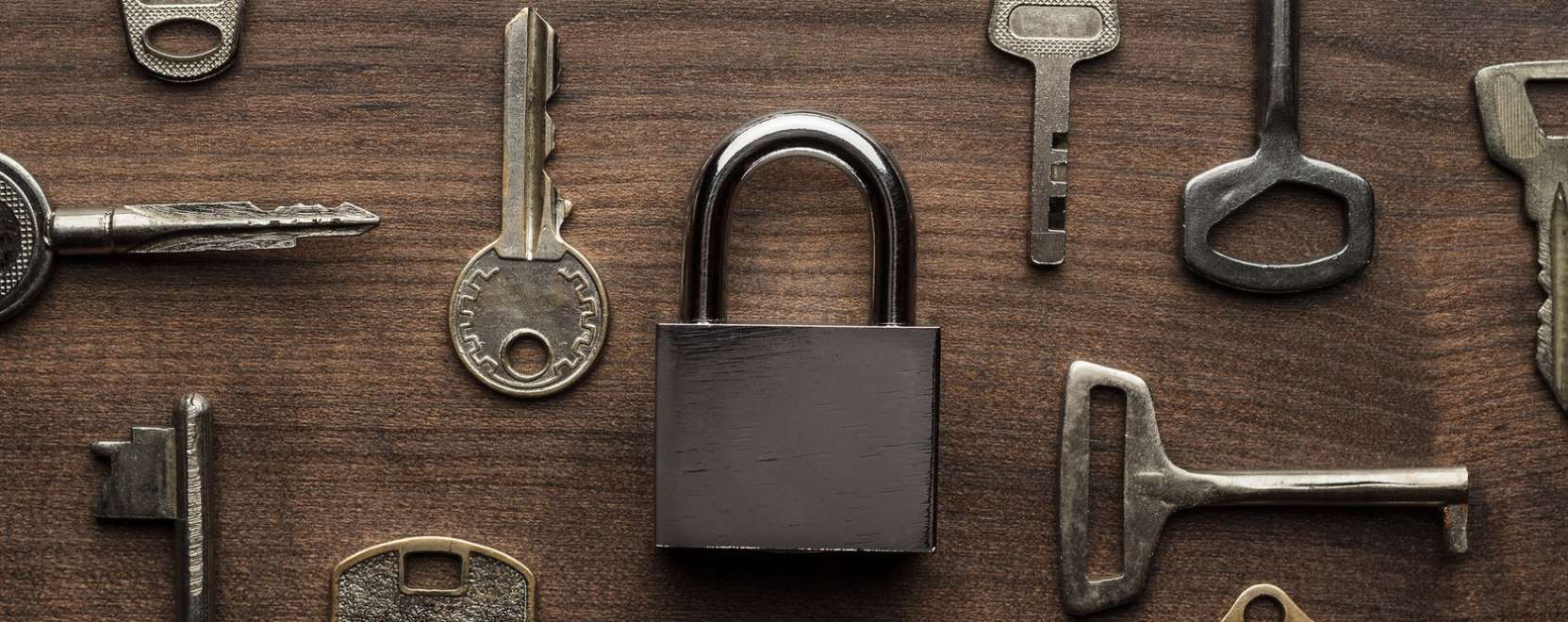 Intelligens z&aacute;r ingatlan&uuml;zemeltetőknek