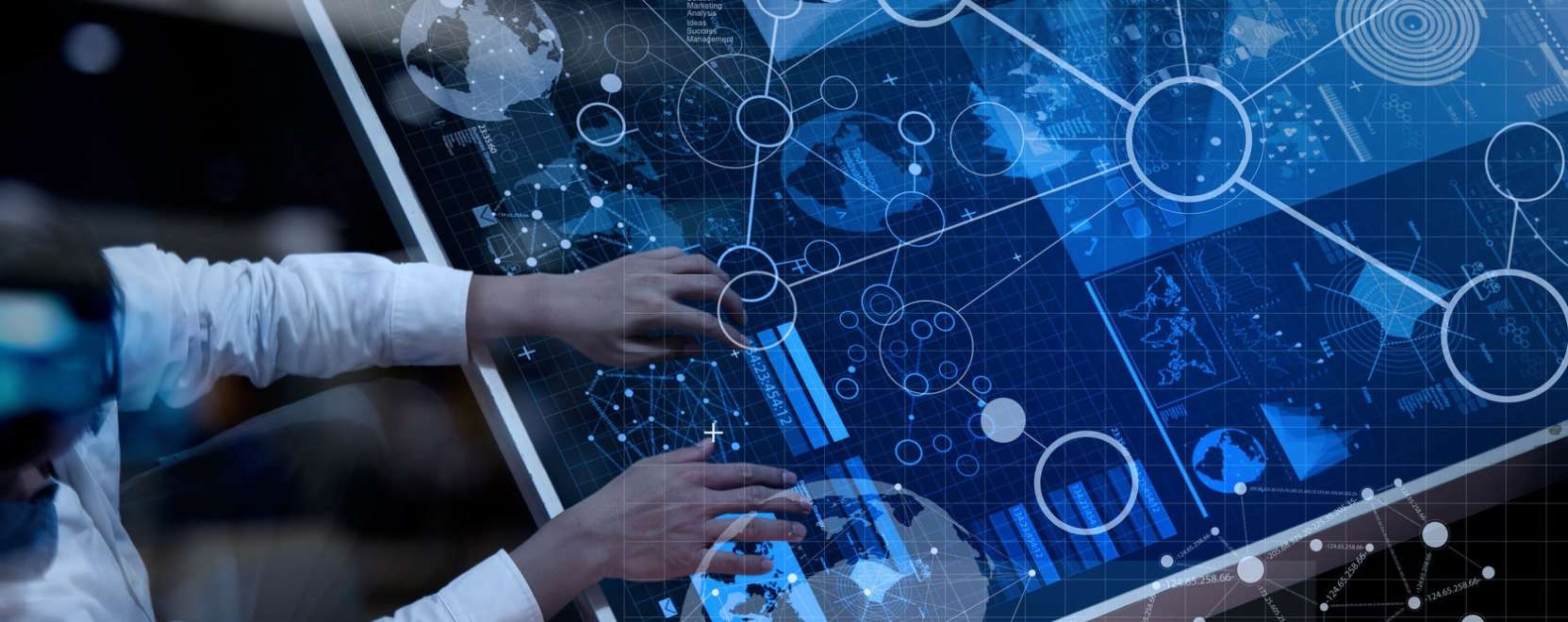 Adat&ouml;z&ouml;n a filmv&aacute;sznon &eacute;s a val&oacute;s&aacute;gban