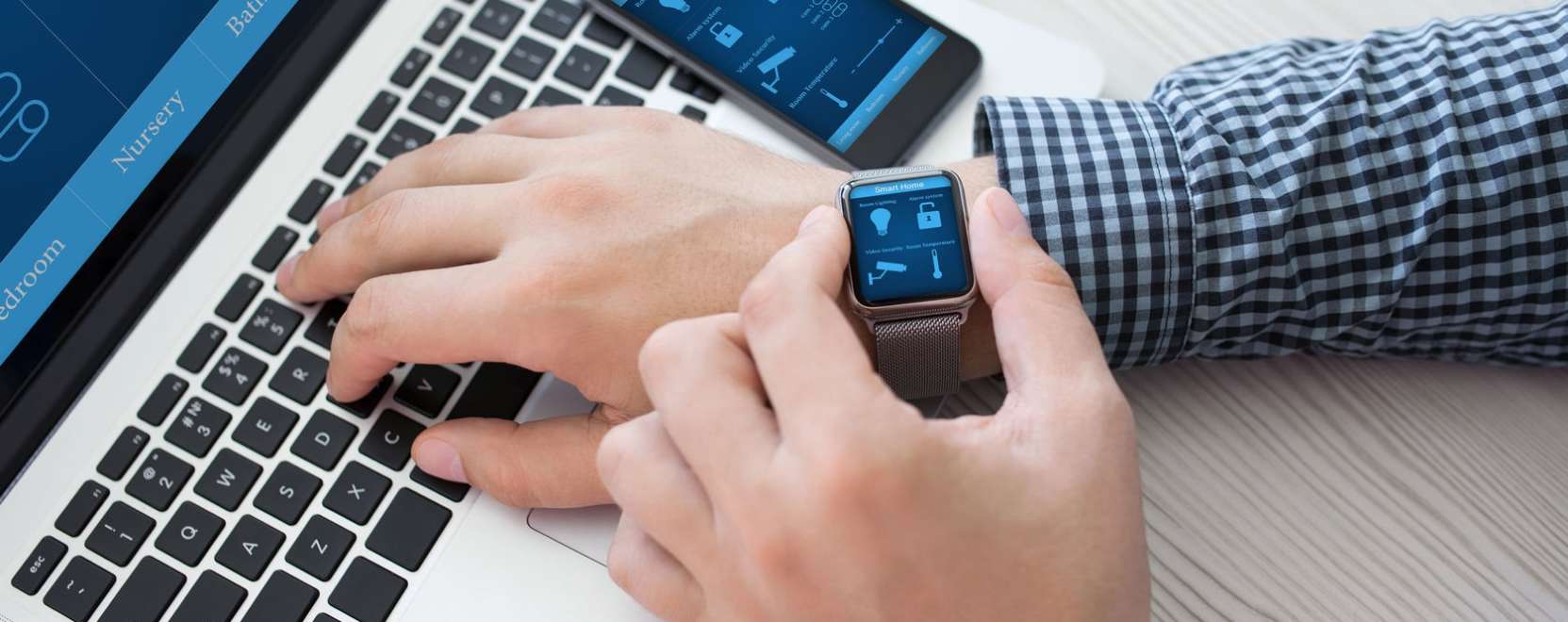 A k&eacute;nyelem &aacute;ra: &iacute;gy k&ouml;vethetik minden l&eacute;p&eacute;s&eacute;t az okoseszk&ouml;z&ouml;k 