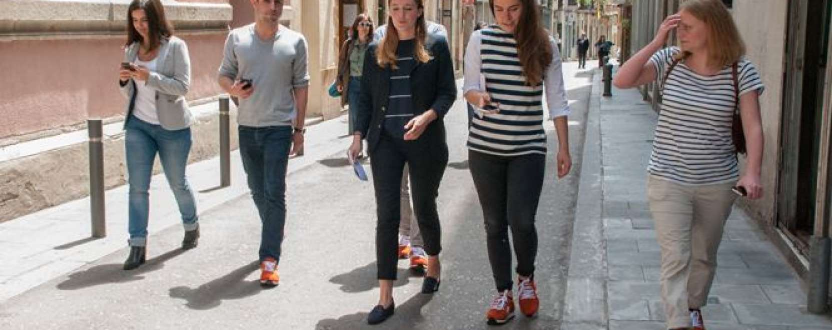 Felejtse el a t&eacute;rk&eacute;pet! M&aacute;r okoscipőben is felfedezheti a v&aacute;rost