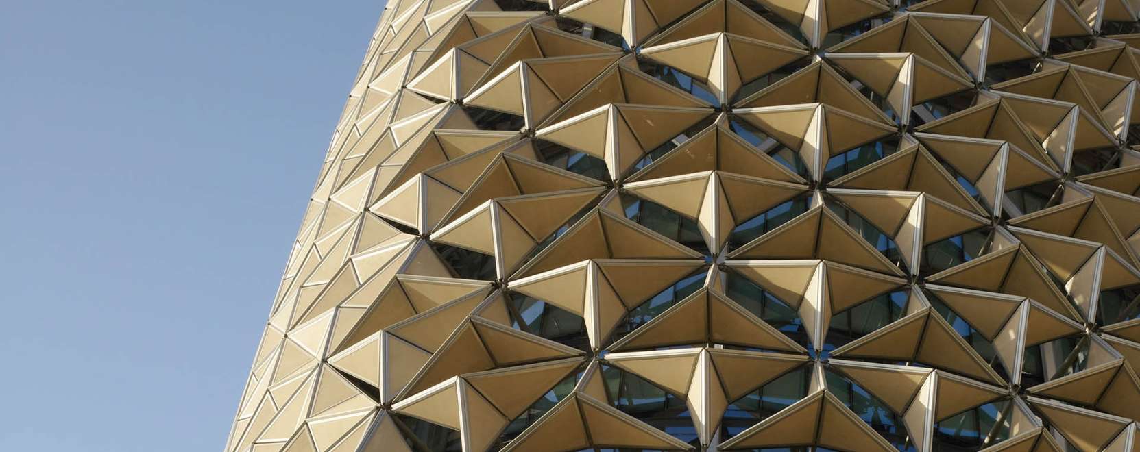 Okos&aacute;rny&eacute;kol&oacute; v&eacute;dhet a k&aacute;nikul&aacute;t&oacute;l