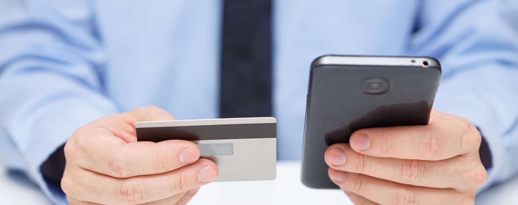 Egyre t&ouml;bben fizetn&eacute;nek okostelefonnal