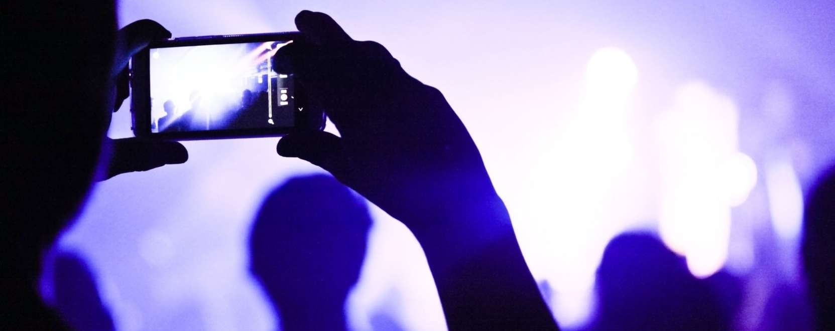 &Ouml;sszefog a Huawei &eacute;s a Leica