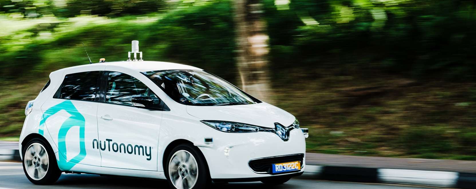 Bostonba &eacute;rkeznek az &ouml;nj&aacute;r&oacute; aut&oacute;k