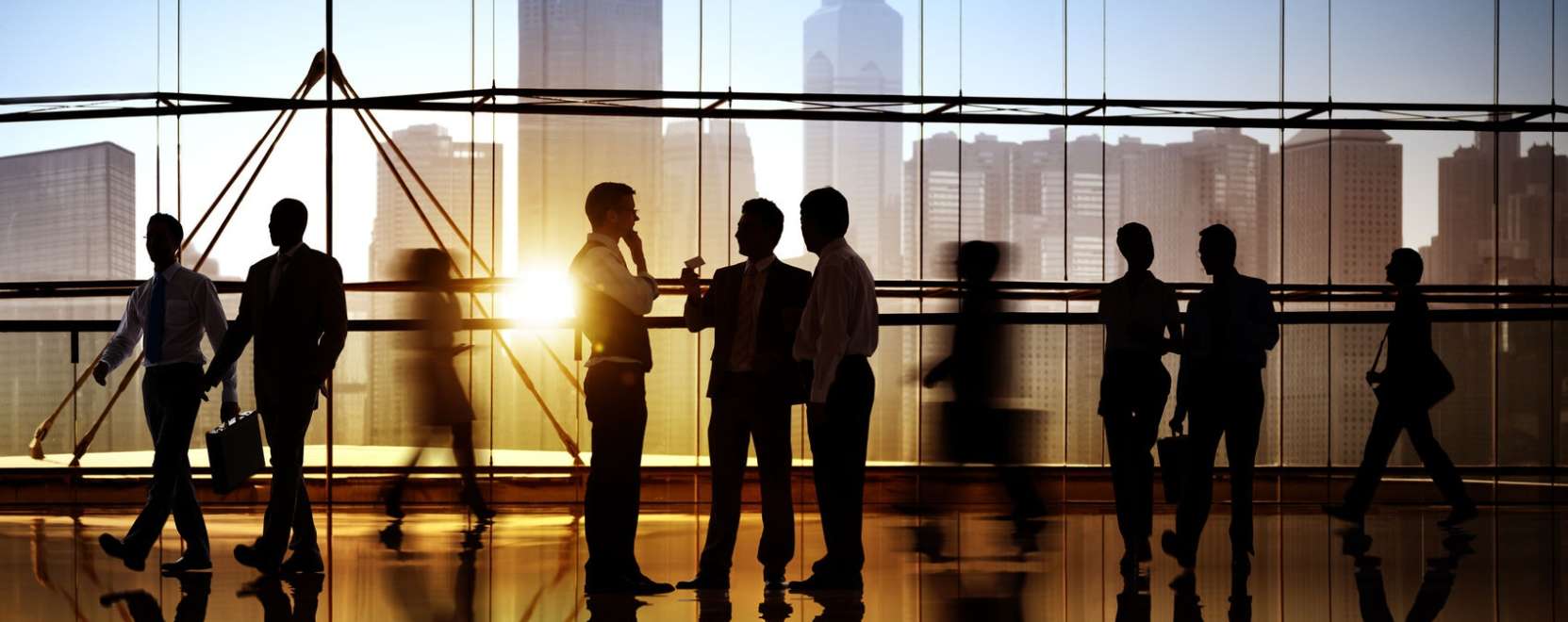 Kiberv&eacute;delem: egyre t&ouml;bb a t&aacute;mad&aacute;si fel&uuml;let 