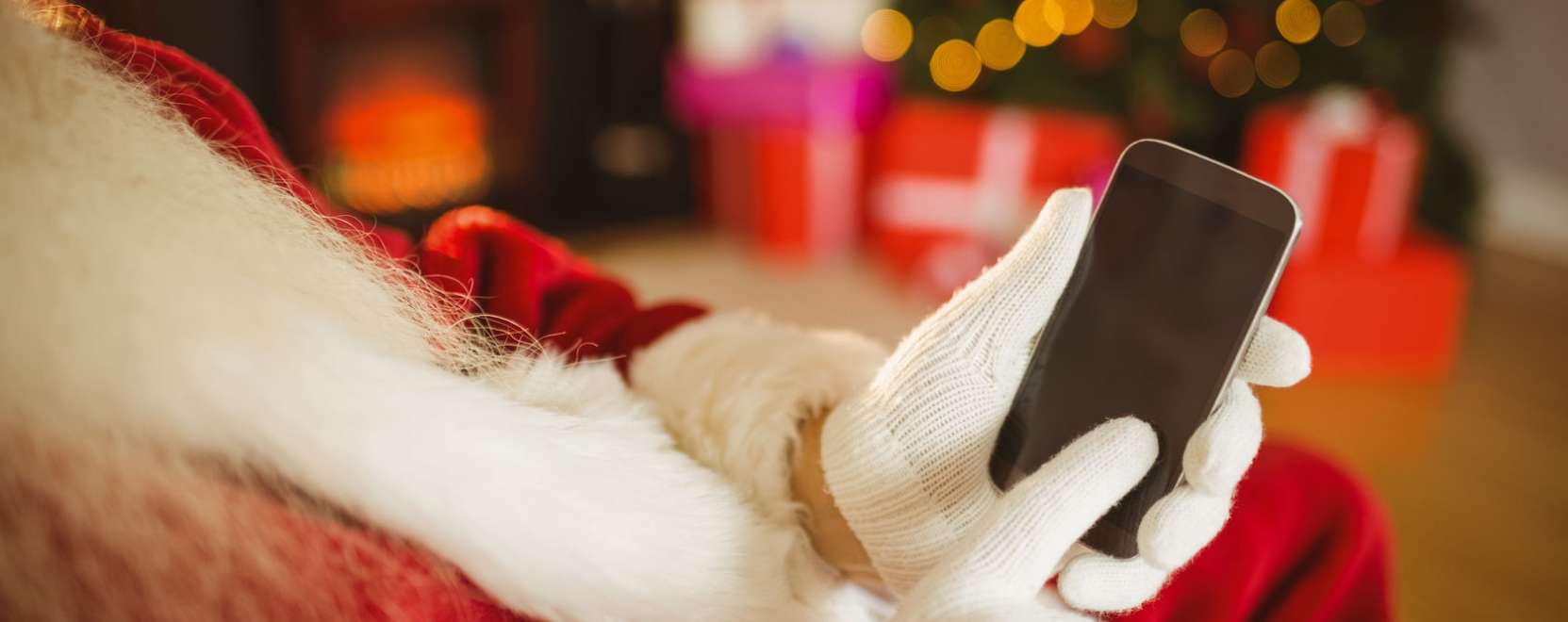 &Oacute;vatosan a kar&aacute;csonyra kapott okoseszk&ouml;z&ouml;kkel!