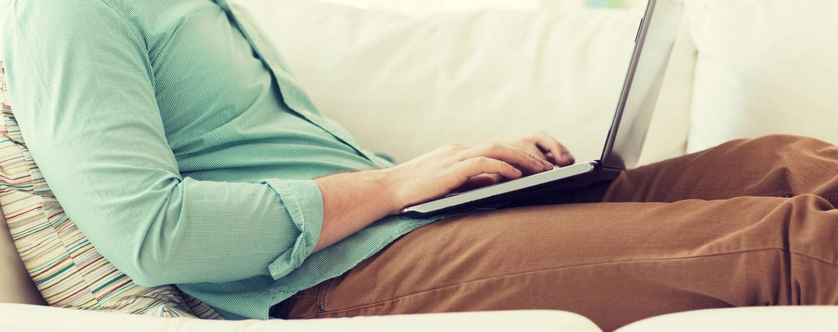 Biztons&aacute;gos router v&eacute;dheti az otthoni eszk&ouml;z&ouml;ket