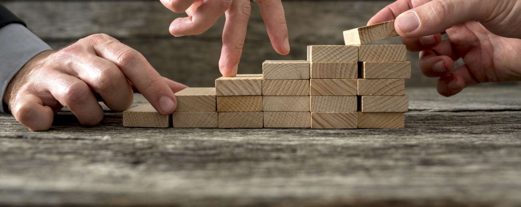 Nemzetk&ouml;zi &ouml;sszefog&aacute;s az egys&eacute;ges szabv&aacute;nyok&eacute;rt