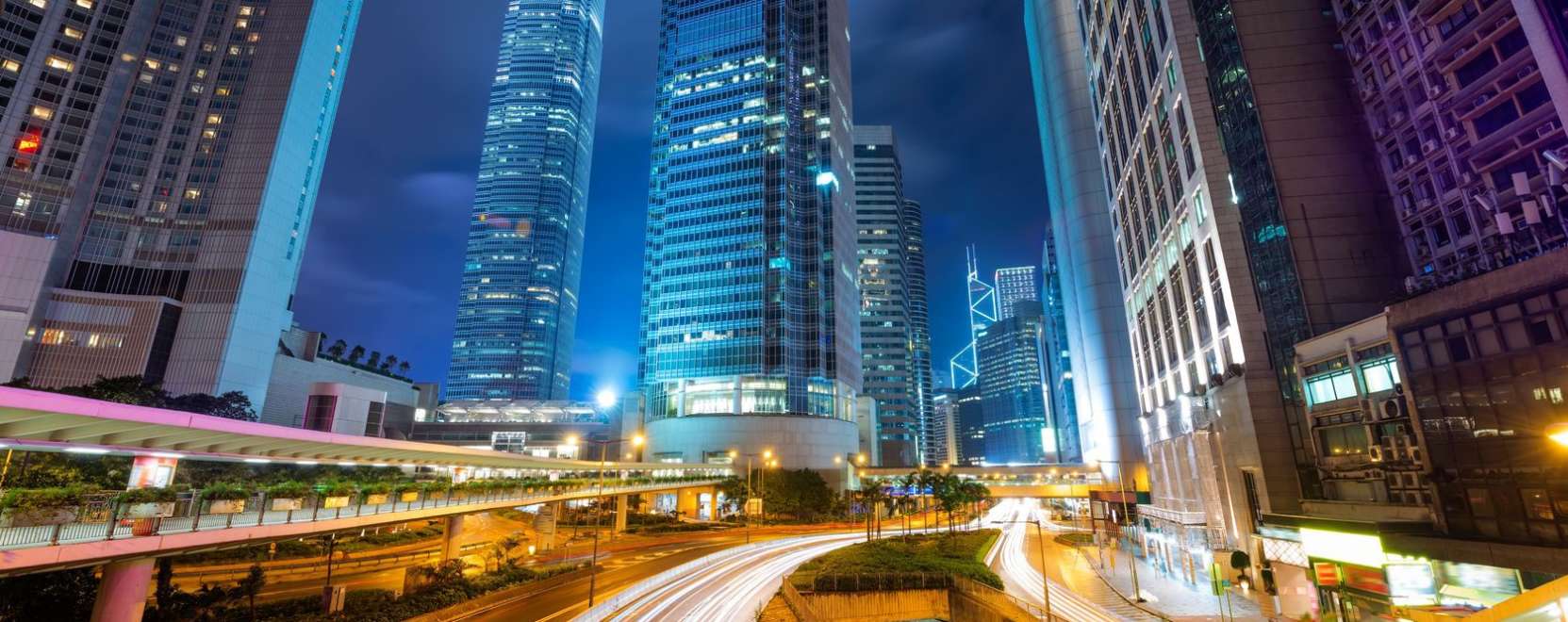 Aut&oacute;megoszt&aacute;s &eacute;s &ouml;nvezető j&aacute;rművek &ndash; &Iacute;gy fejleszt a BMW