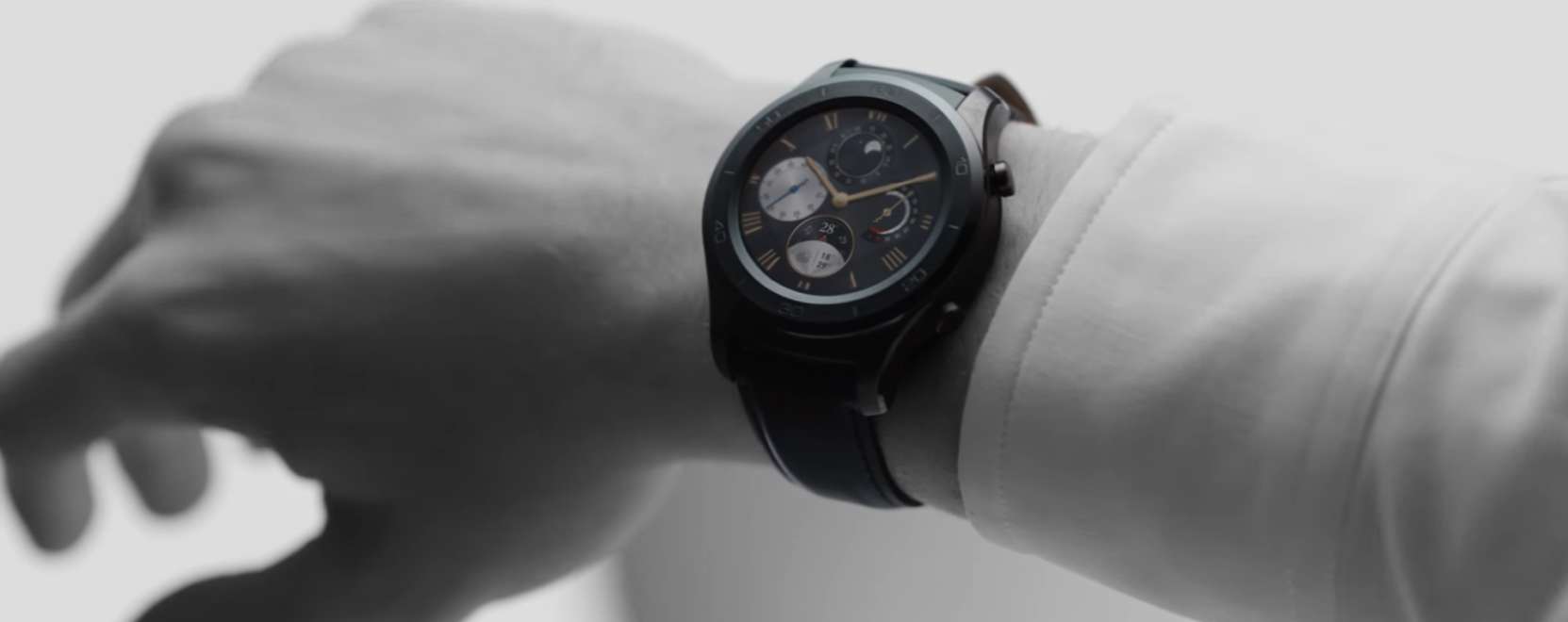 MWC: telefon&aacute;l &eacute;s fizet is a Huawei Watch 2