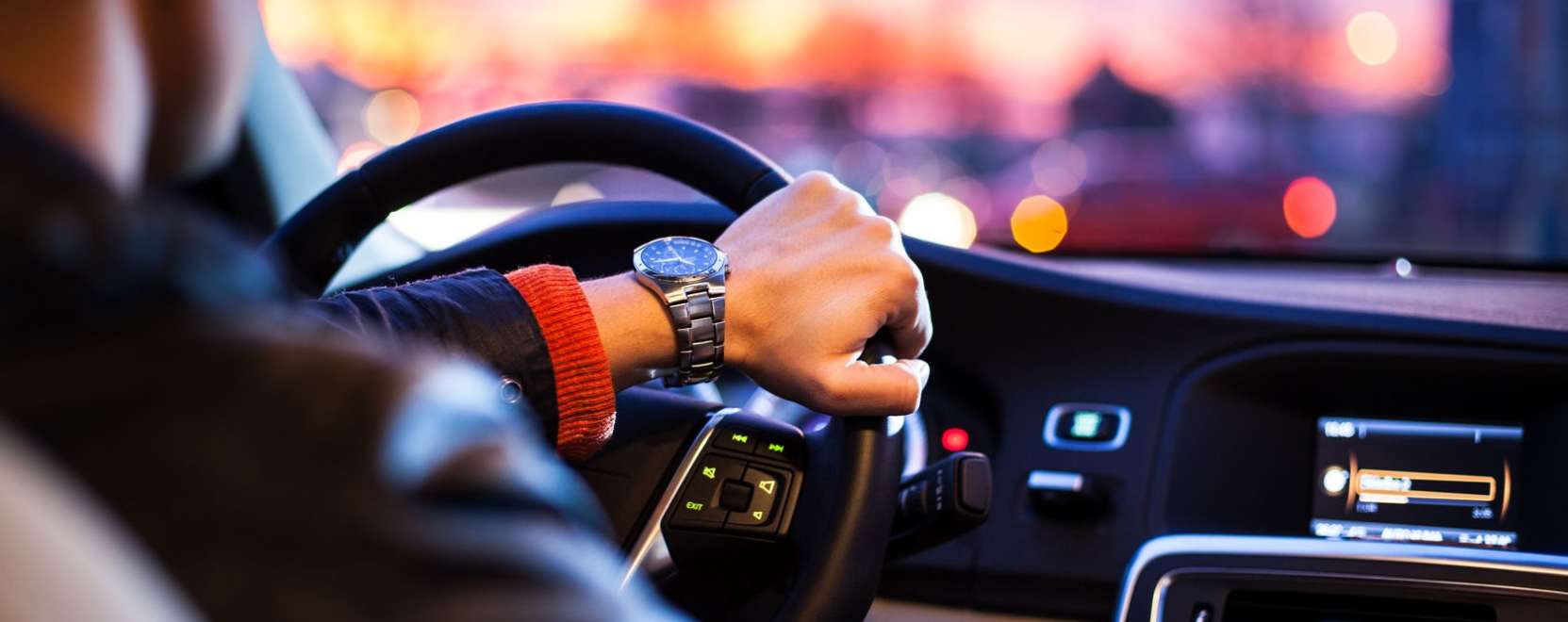 Digit&aacute;lis borraval&oacute;t kaphatnak az Uber-sofőr&ouml;k