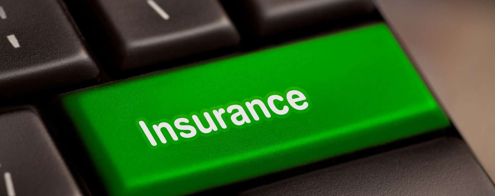 Kiberkock&aacute;zatokt&oacute;l tartanak a biztos&iacute;t&oacute;k