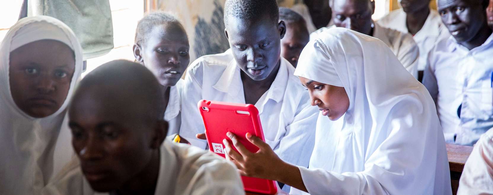 Instant iskol&aacute;kkal seg&iacute;t Afrik&aacute;ban a Vodafone