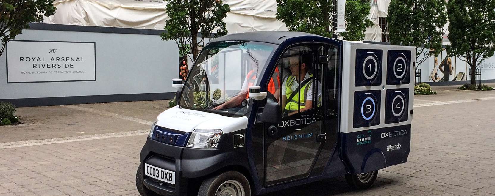 Londonban robot viheti h&aacute;zhoz a bev&aacute;s&aacute;rl&aacute;st