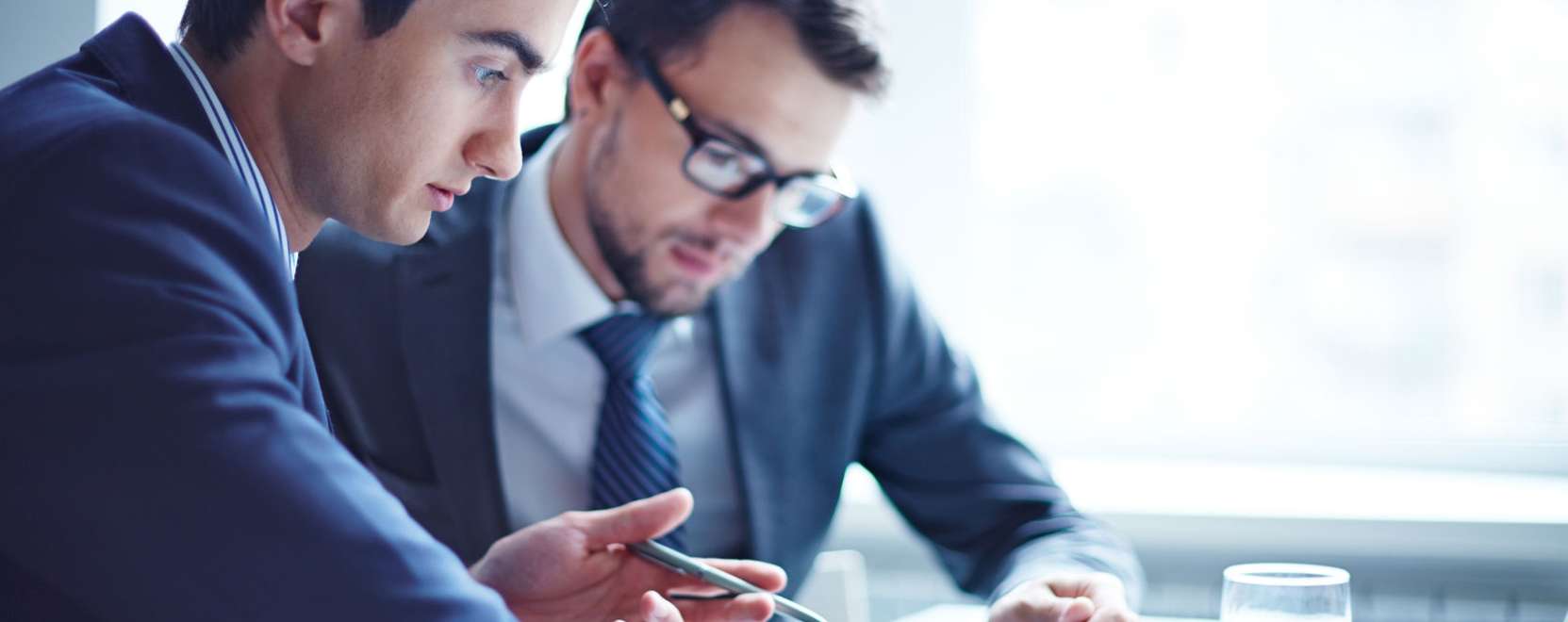 Ki seg&iacute;thet az IoT-projektekben?