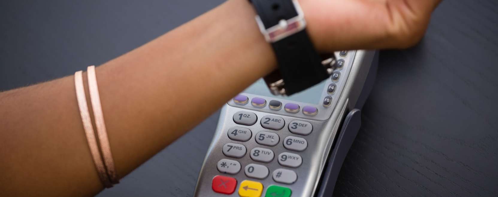 &Uacute;jabb fizetős kar&oacute;r&aacute;kat dob piacra a Swatch