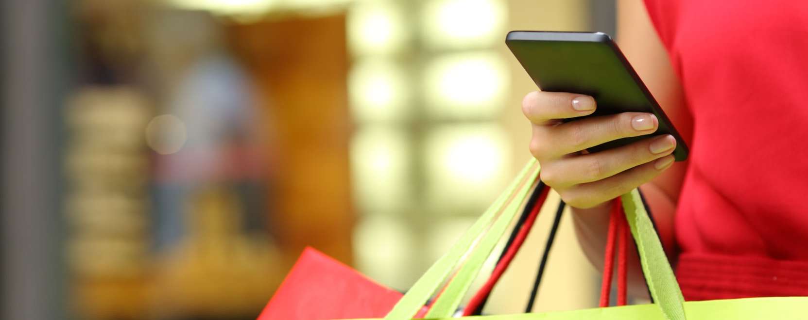 V&eacute;ge a bev&aacute;s&aacute;rl&oacute;k&ouml;zpontoknak? &ndash; A shoppingol&aacute;s j&ouml;vője