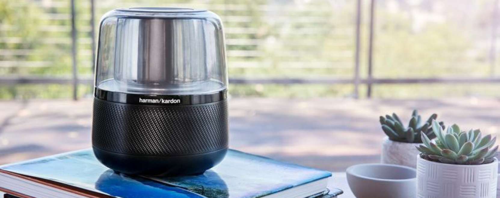 Nagy a ny&uuml;zsg&eacute;s az okoshangsz&oacute;r&oacute;k piac&aacute;n