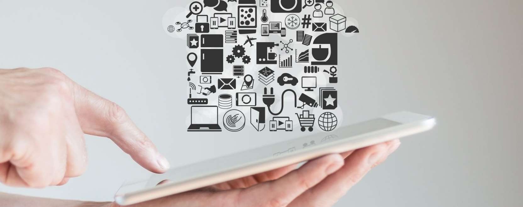 &Uacute;jabb &ouml;sszefog&aacute;s a smart home piacon