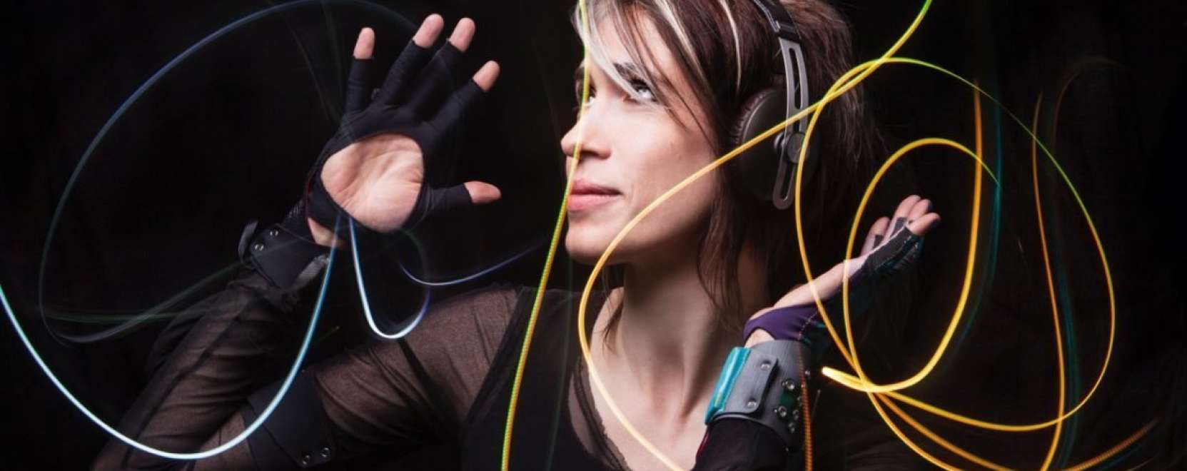 A zene &uacute;j dimenzi&oacute;i