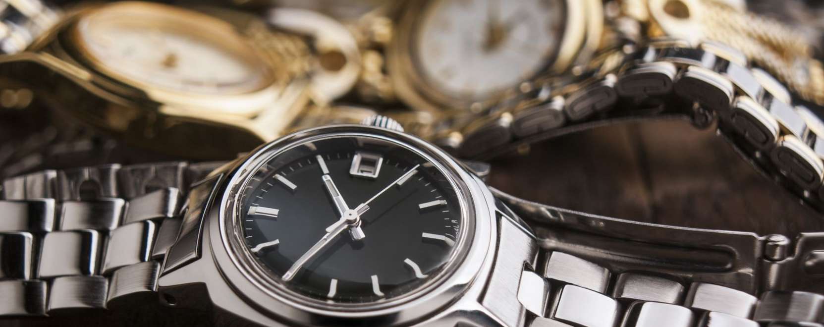 &Uacute;jabb okos&oacute;r&aacute;k a Fossil Groupt&oacute;l