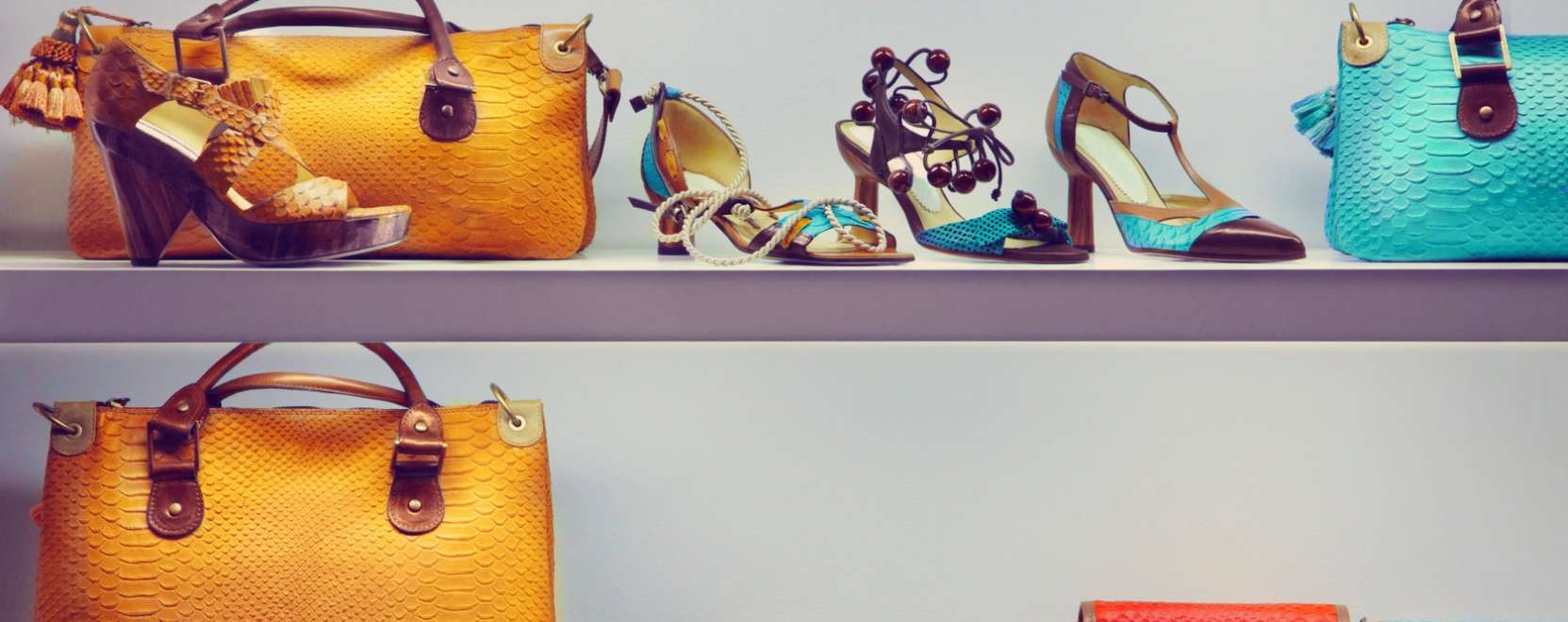 Dr&oacute;nokat alkalmaz a Dolce & Gabbana