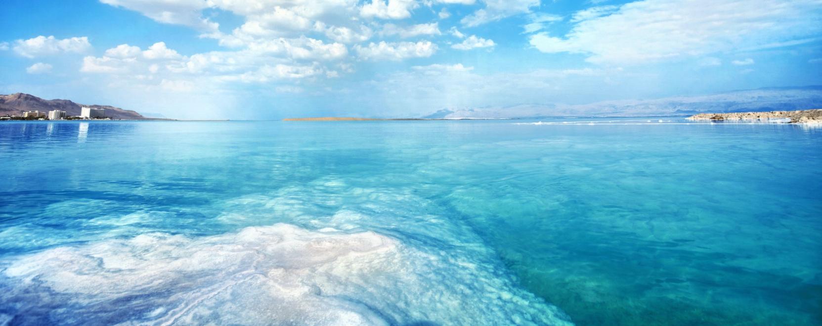 Viselhető technol&oacute;gia: pehelys&uacute;ly&uacute; fejleszt&eacute;s a tengeri &eacute;lől&eacute;nyek megfigyel&eacute;s&eacute;re