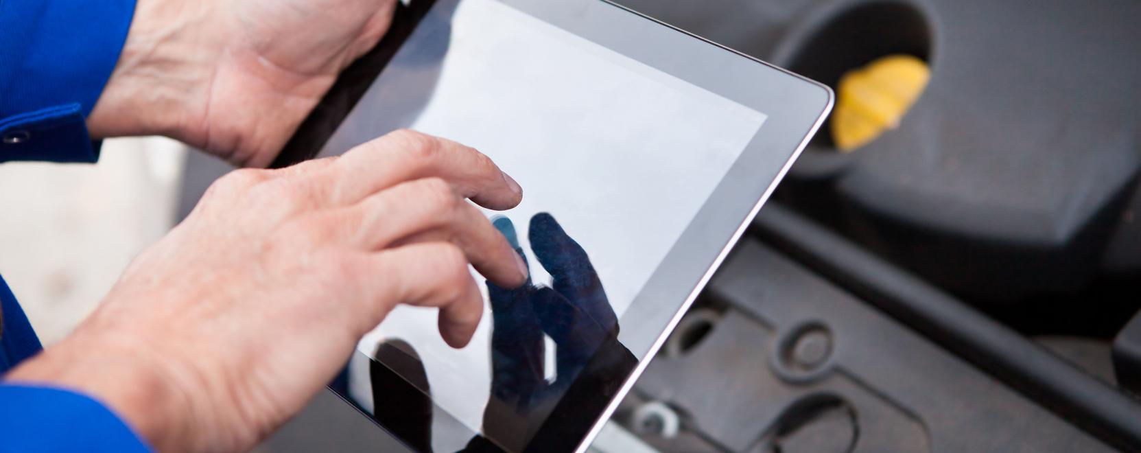 Szervizmegold&aacute;sok &eacute;s belt&eacute;ri logisztika okosan