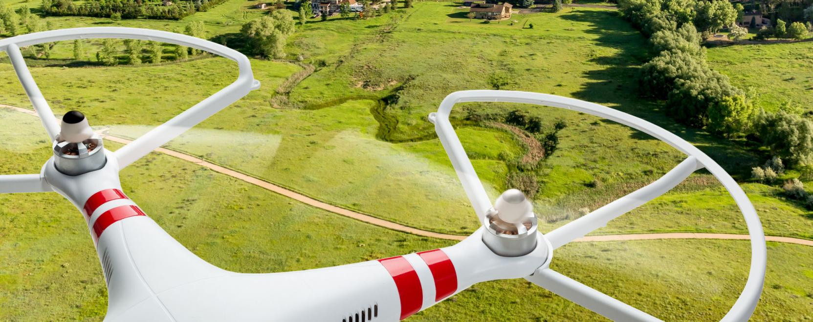 T&aacute;v&eacute;rz&eacute;kel&eacute;sre k&eacute;pes dr&oacute;nok p&aacute;szt&aacute;zz&aacute;k a f&ouml;ldeket