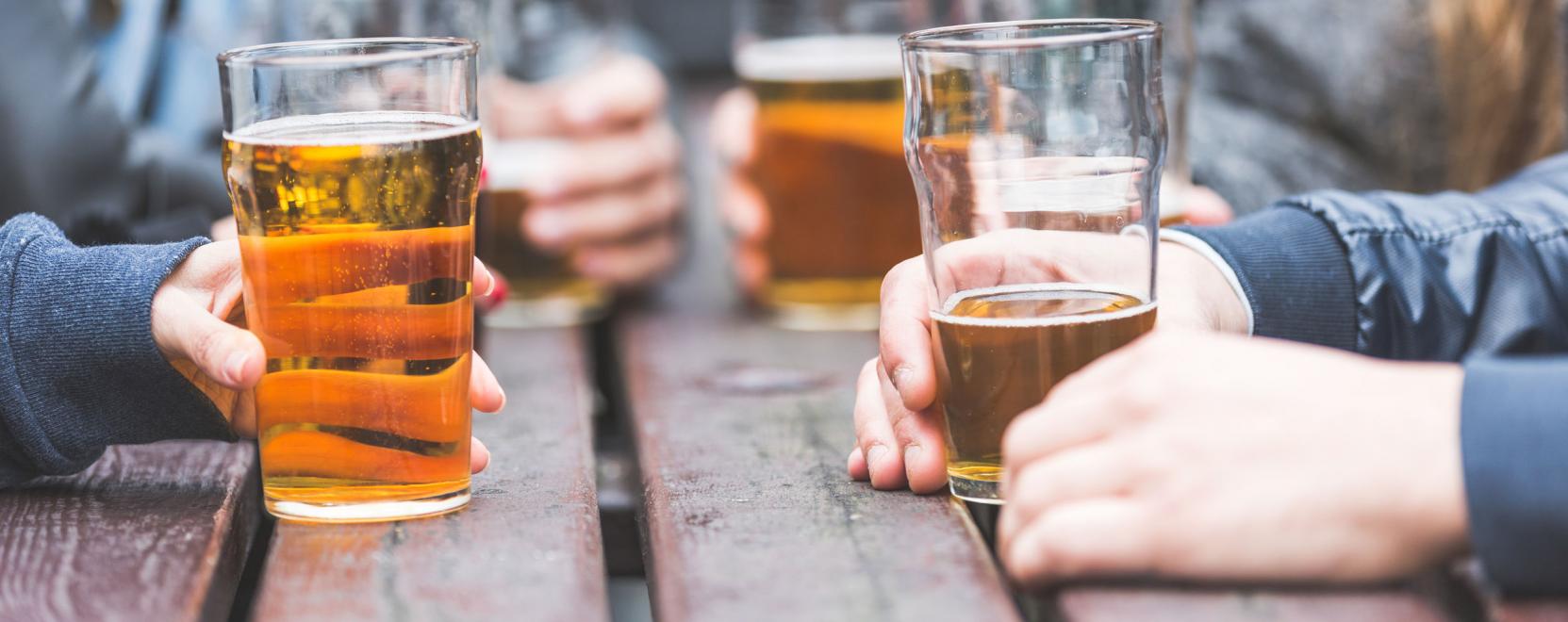 Tetov&aacute;l&aacute;s figyelmeztet a t&uacute;lzott alkoholfogyaszt&aacute;sra