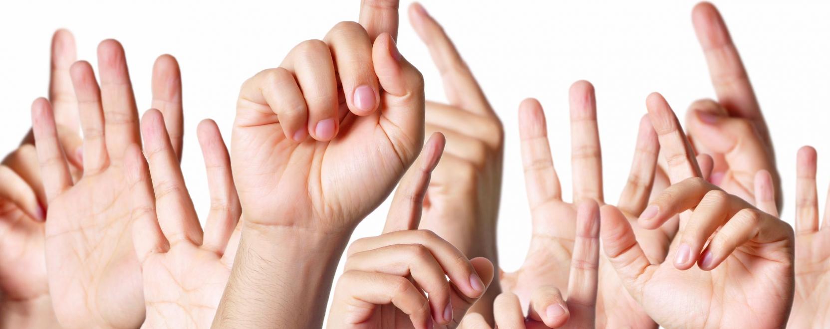 A gesztusvez&eacute;rl&eacute;st n&eacute;pszerűs&iacute;ten&eacute; a Piccolo