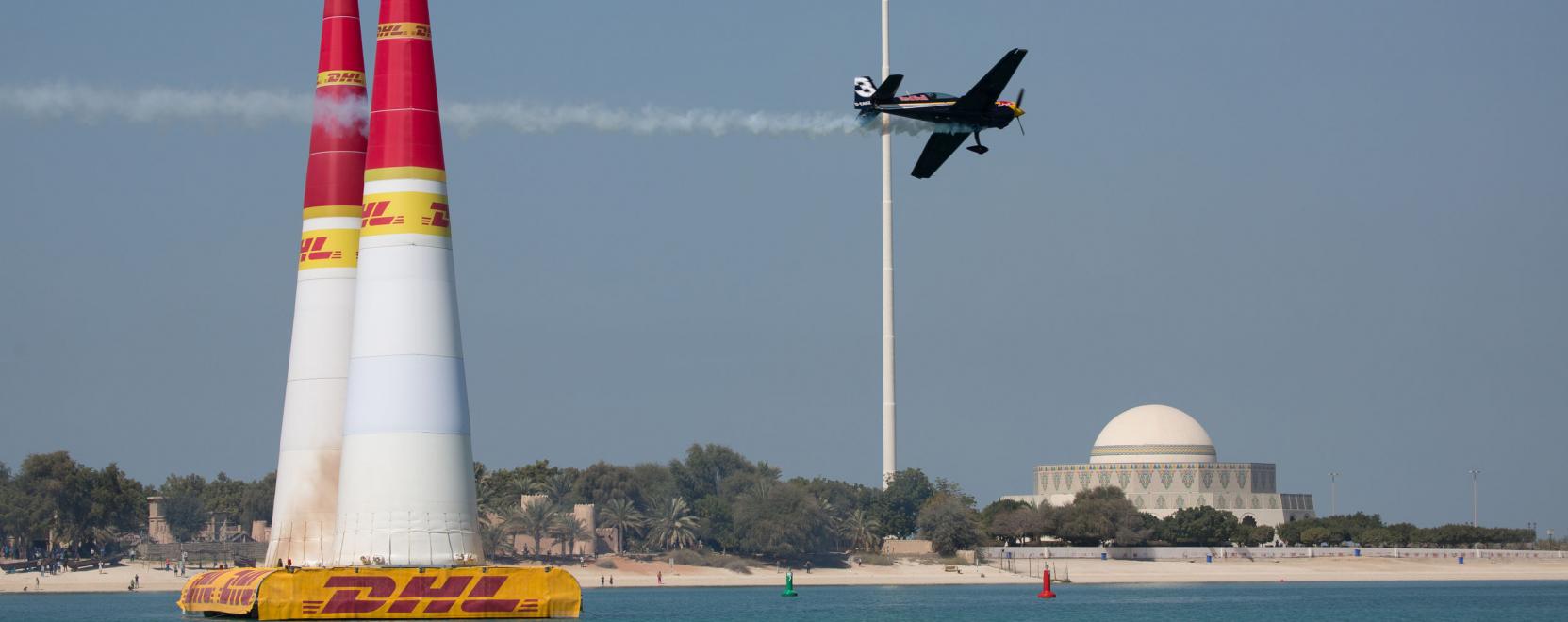 &Iacute;gy lehet m&eacute;g l&aacute;tv&aacute;nyosabb a Red Bull Air Race