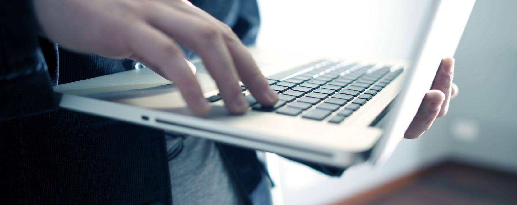 Tanuljon helyes testtart&aacute;st a minyonokt&oacute;l!