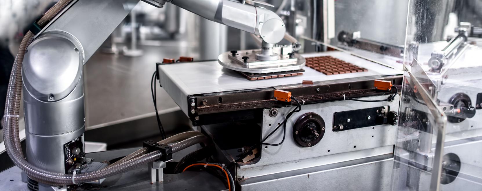 Ipari automatiz&aacute;l&aacute;s:  k&ouml;z&ouml;sen fejleszt az ABB &eacute;s a Kawasaki