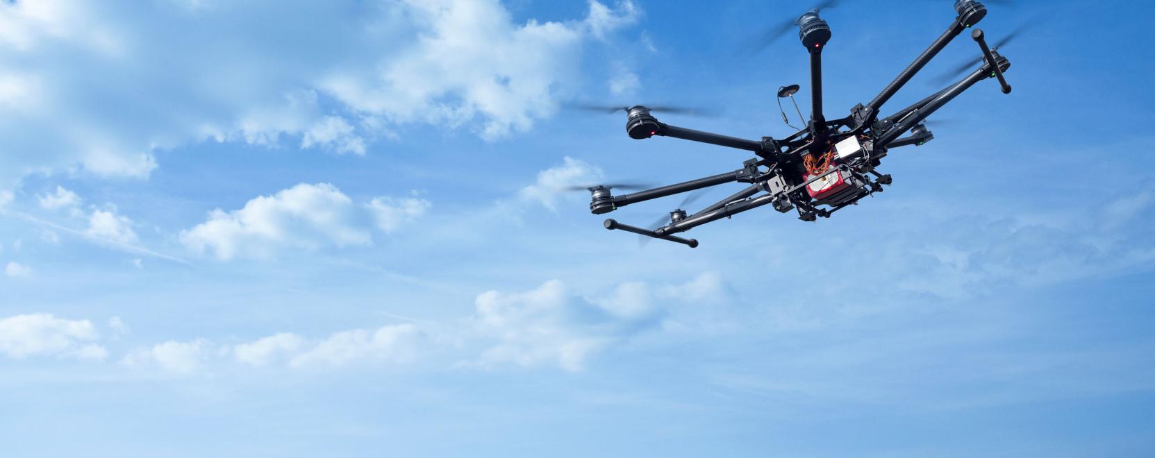 A dr&oacute;nszab&aacute;lyoz&aacute;s feladta a leck&eacute;t a vil&aacute;gnak