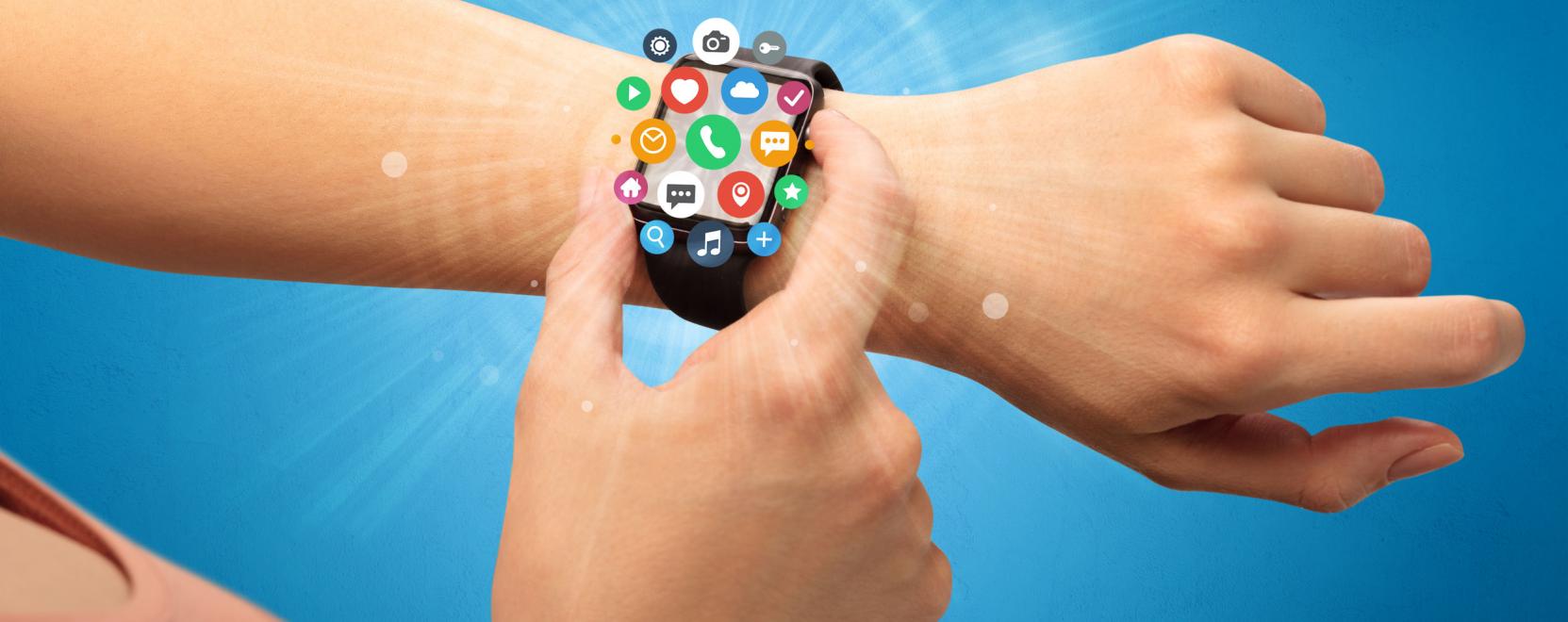 &Uacute;j ir&aacute;ny az okos&oacute;r&aacute;kn&aacute;l: dupla kijelzős lett a TicWatch Pro