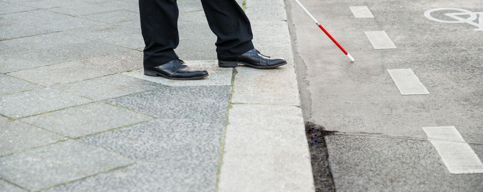 &Iacute;gy navig&aacute;lja a l&aacute;t&aacute;ss&eacute;r&uuml;lteket az okosszem&uuml;veg