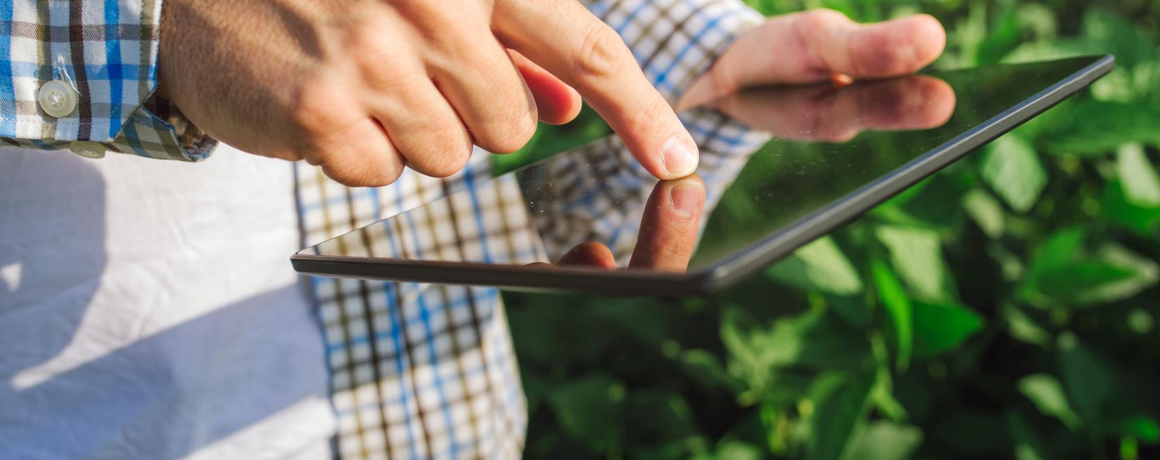 A j&ouml;vő mezőgazdas&aacute;ga fenntarthat&oacute; &eacute;s digit&aacute;lis