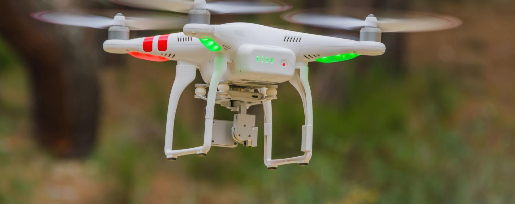 V&eacute;szhelyzet a levegőben &ndash; Egyre s&uuml;rgetőbb a dr&oacute;nszab&aacute;lyoz&aacute;s