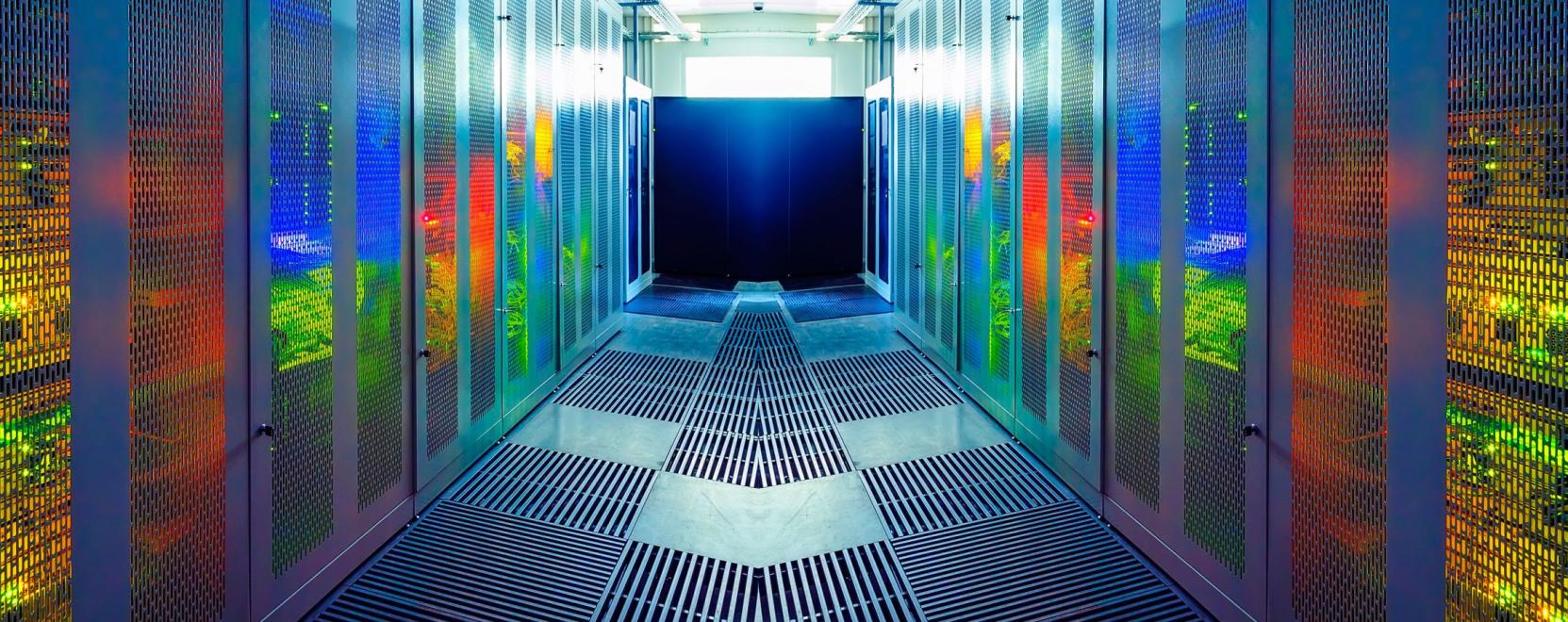 V&eacute;delem &eacute;s t&uacute;l&eacute;l&eacute;s: az IT-biztons&aacute;g mindenn&eacute;l fontosabb