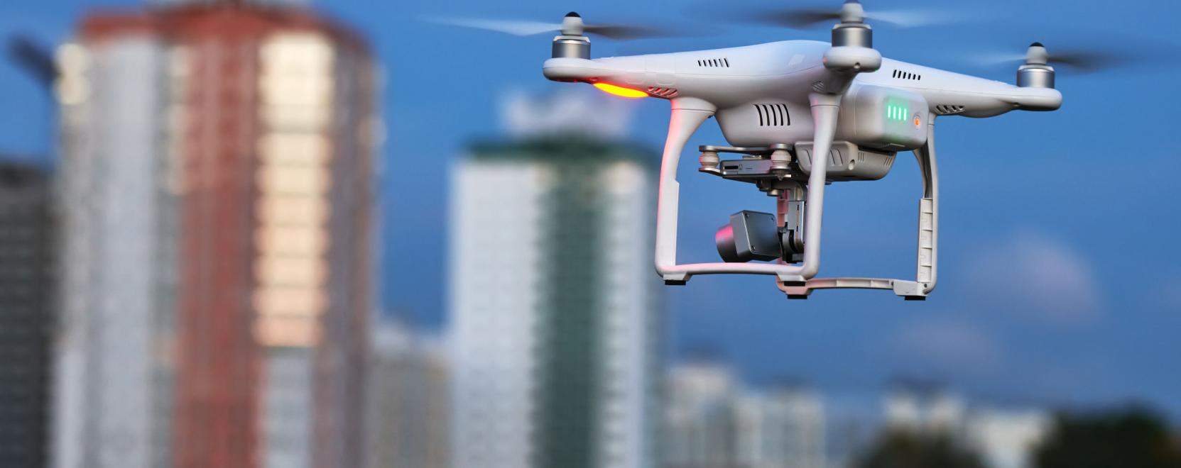 Sz&aacute;rnyal a dr&oacute;nipar: mielőbbi szab&aacute;lyoz&aacute;sra lenne sz&uuml;ks&eacute;g