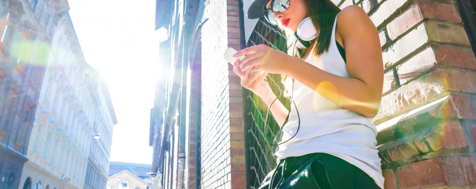 A j&ouml;vőben ak&aacute;r m&aacute;r napszem&uuml;veggel is telefon&aacute;lhatunk